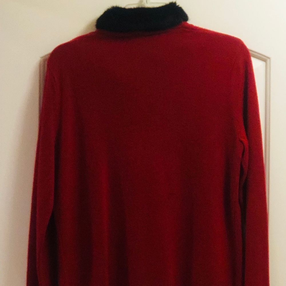 Sweater - Picture 2 of 2